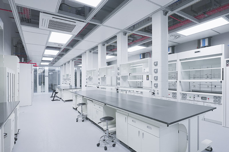 古塔实验室革新：安全与科技的现代融合
